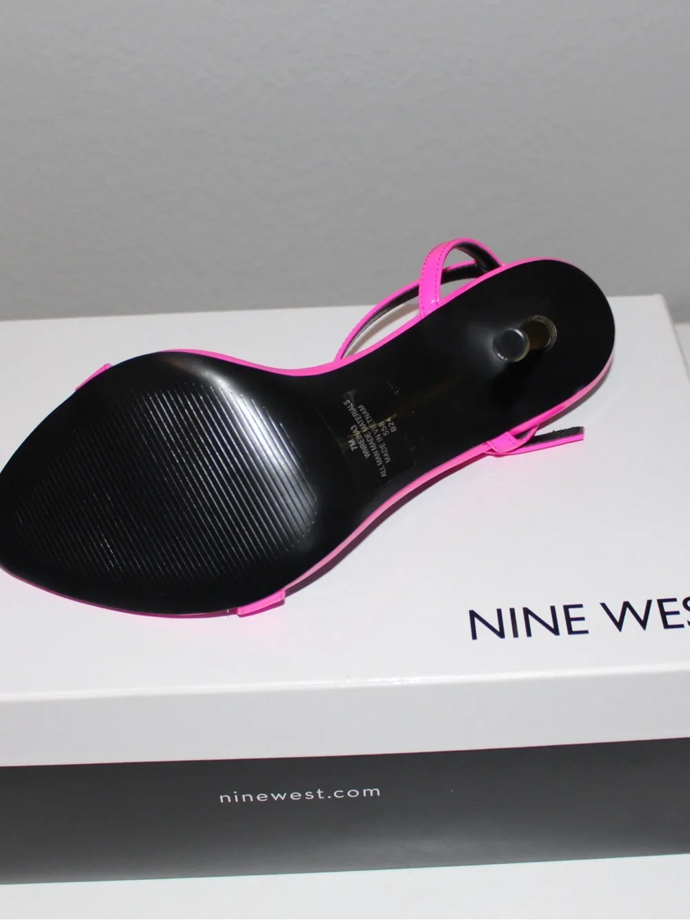 Nine West bold hot